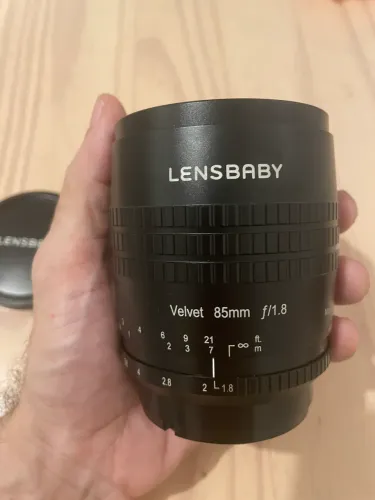 Lente Lensbaby Velvet 85 mount Sony E