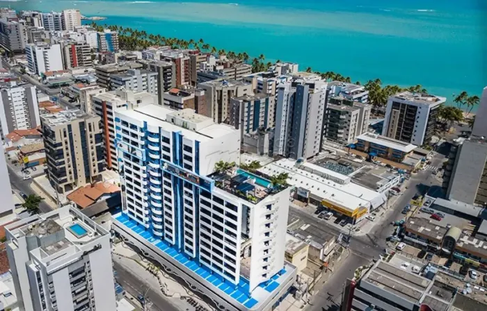 Apartamento Quarto e Sala com Varanda Mobiliado à venda no Edf Time na Ponta Verde
