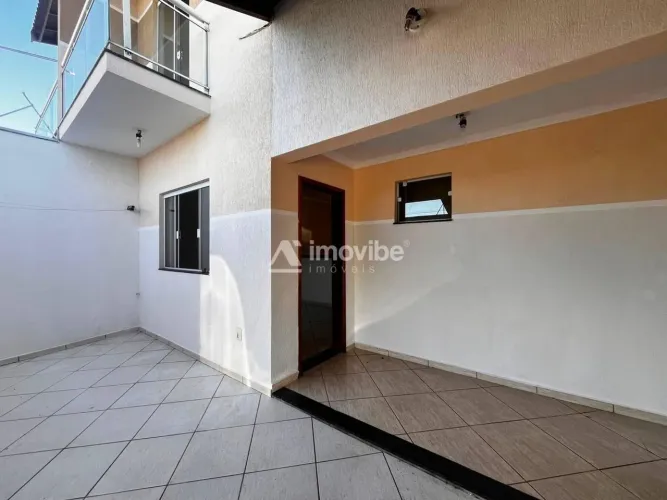 Casa com 2 Quartos, 2 Banheiros e Sala Ampla no Jardim Boer II Americana/SP