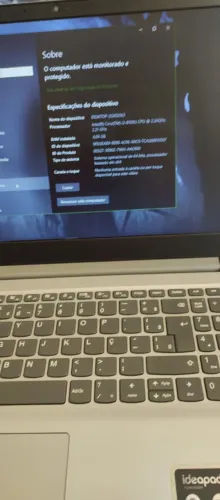 Notebook Lenovo Core i3 oitava geração