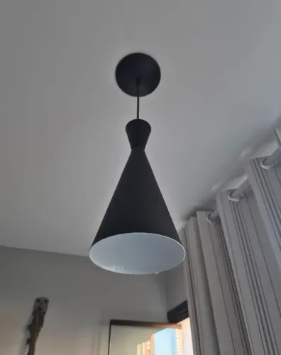 Kit 2 Lustre Pendente Cone Preto com Branco 34cm