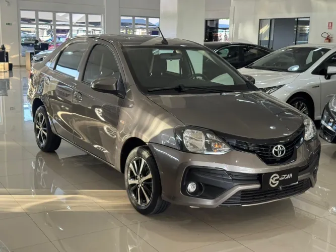 Toyota Etios X Sedan 1.5 Flex 16V 4P Mec. 2021