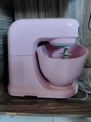 Vende-se batedeira de bolo 350