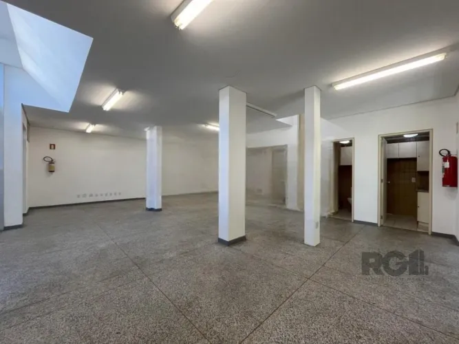 Ponto Comercial/Loja para Locação no Bairro Boa Vista com 226 m² de Área Útil