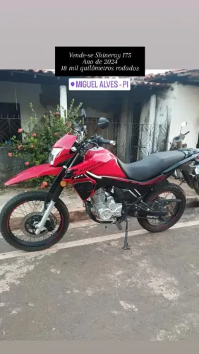 Vede se moto Shineray zerada 175 cilindrada