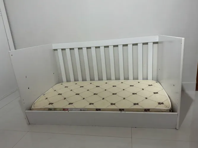 Cama/berço montessoriana infantil