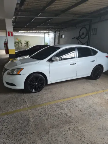Nissan Sentra SL 2.0/ 2.0 Flex Fuel 16V Aut. 2015