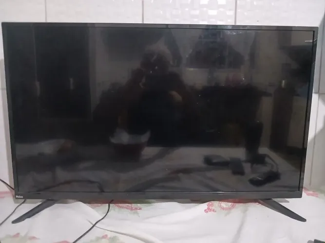 Vende-se TV philco 40 polegadas