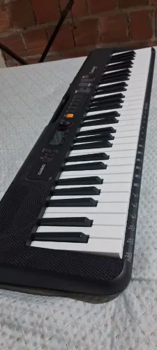 Teclado Casio Casiotone Ct-s200