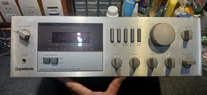 Amplificador Gradiente modelo 246 raríssimo!