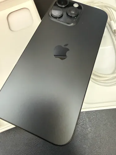 iPhone 16 Pro Max 256GB Preto + Apple Watch Series 6 44mm Rose de Brinde