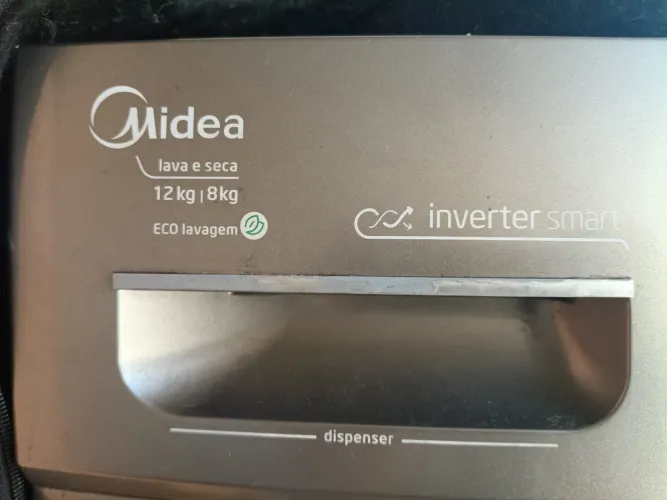 Máquina de lavar lava e seca midea