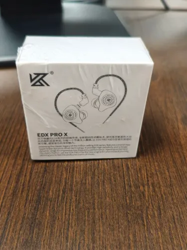 Fone de ouvido KZ EDX PRO X Dynamic sem microfone