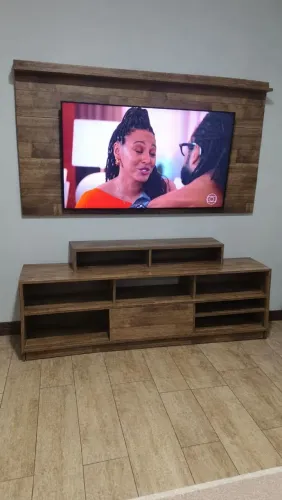 SOFÁ RETRÁTIL E RECLINÁVEL+ PAINEL COM RACK