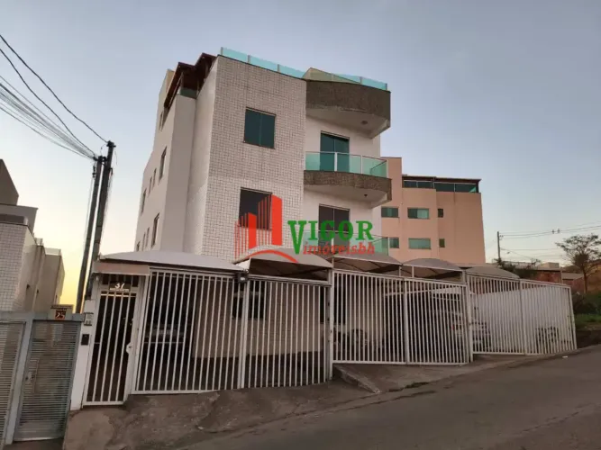 Cobertura com 3 quartos, 2 vagas e 144m² à venda no Condomínio Monte Sinai, Sarzedo/MG