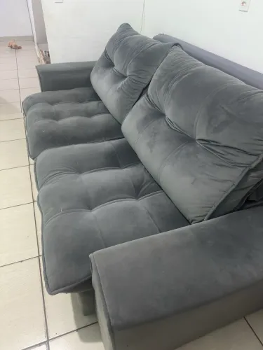 Sofá Retrátil e Reclinável 2,40m em Suede Cinza - Muito Confortável