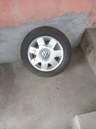 vendo 4 rodas do polo 5 furo