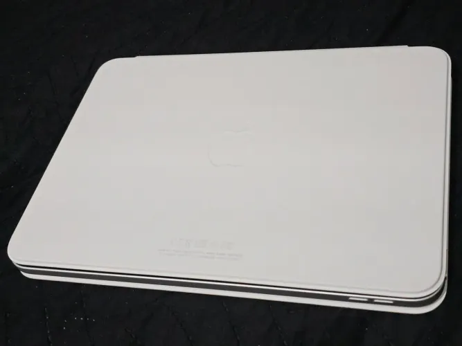 Ipad 11 - 128 GBs + Apple Magic Keyboard (Novos)