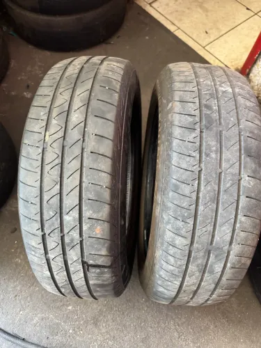 Vendo pneus 185/65 aro 15