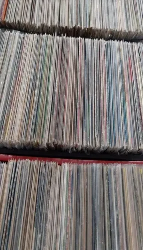 Vendo disco de vinil em bom estado