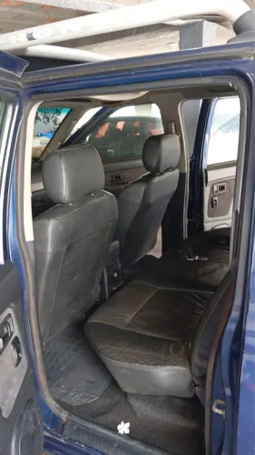 Nissan Frontier Se/se Strik/one CD 4X4 2.8 Dies 2004