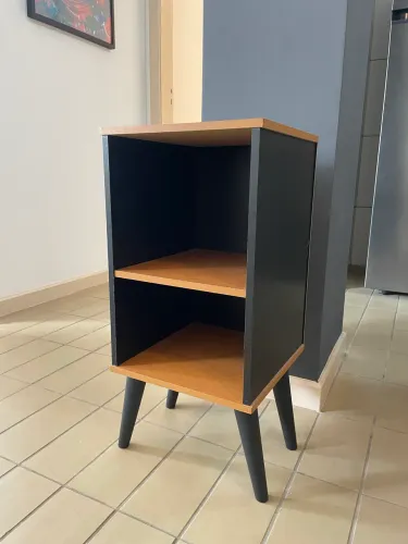 Mesa de cabeceira