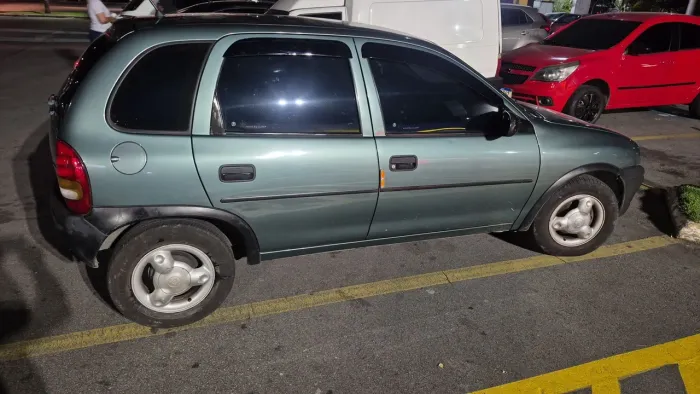 Chevrolet Corsa Super 1.0 MPFI / 2P E 4P 1999