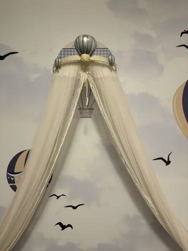 Mosqueteiro para berço