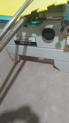 Serra esquadrejadeira baldan