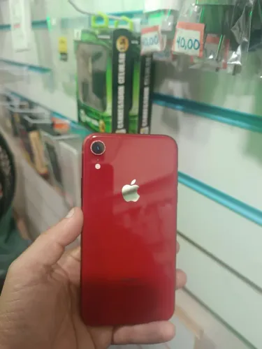 iPhone XR 64 gigas R$800,00