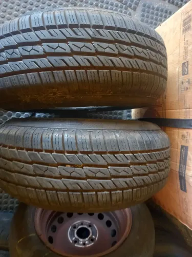 Pneu 205/65r15 Barum seminovo