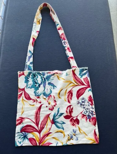 bolsa ecobag em tecido estampado floral