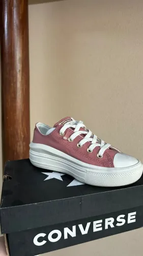 Tênis variados Converse e Vans femininos originais - Oportunidade
