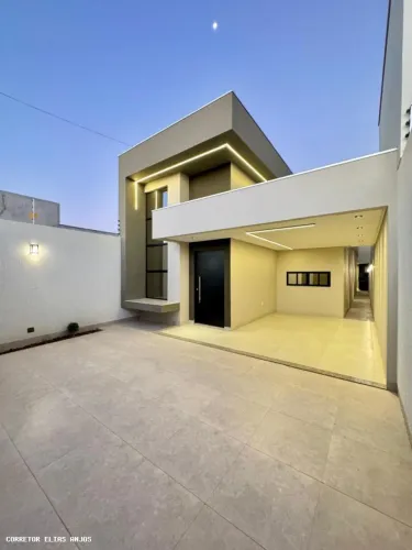 Casa para Venda em Guanambi, Ipanema, 3 dormitórios, 1 suíte, 2 banheiros, 3 vagas