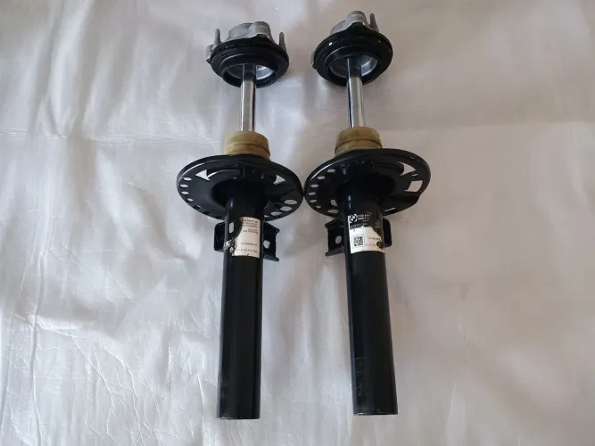 Par de Amortecedores Dianteiros BMW X4 