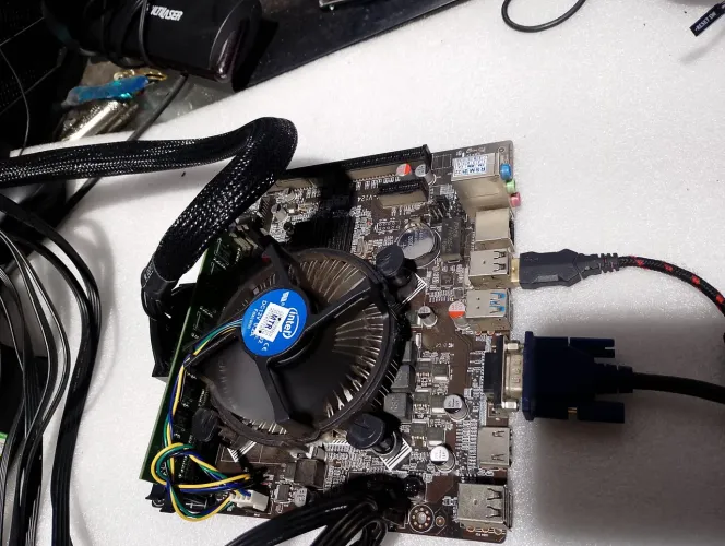 Placa mãe + processador i5-3470 + 2GB de memória