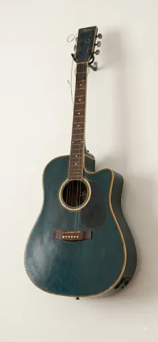 Vendo violão Holfma folk