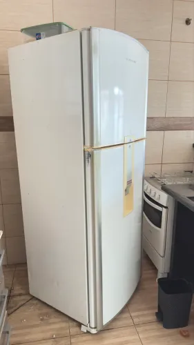 Geladeira duas portas Fost free