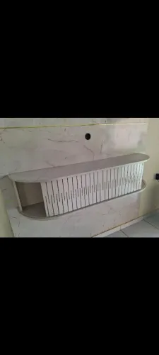 Vendo painel para sala em perfeito estado de uso motivo da venda, mudança