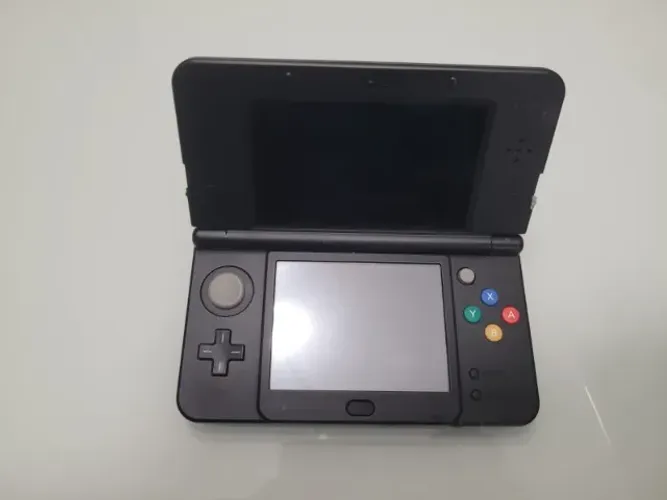 New nintendo 3ds (eur)