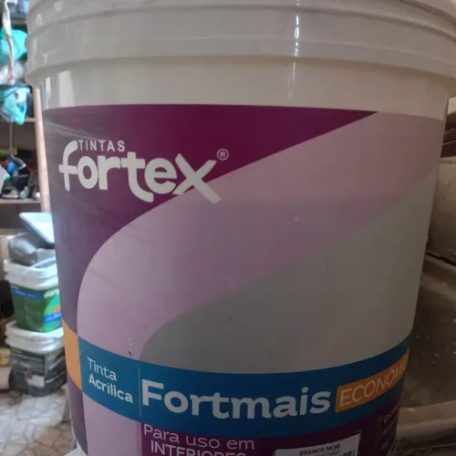 Tinta látex branco neve fosco