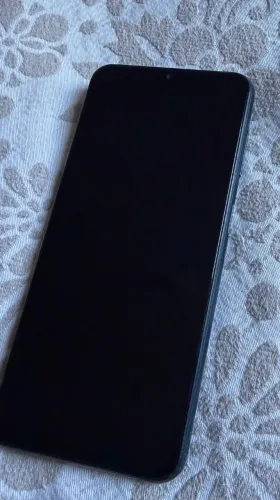 Samsung M13 semi novo com película