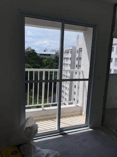 Porta para sacadas vidro e alumínio conjunto