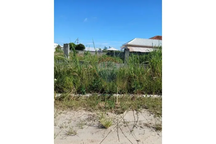 Terreno em Arraial do Cabo: Localização Perfeita!