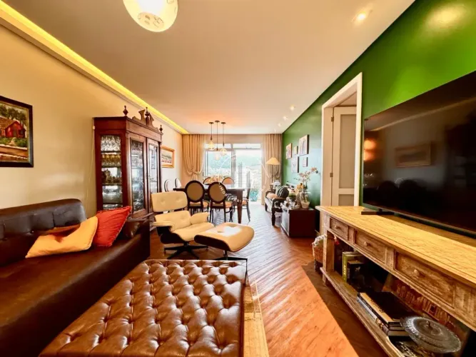 Apartamento 4 Quartos com 1 Suíte e 129m² - Itacorubi - CEN