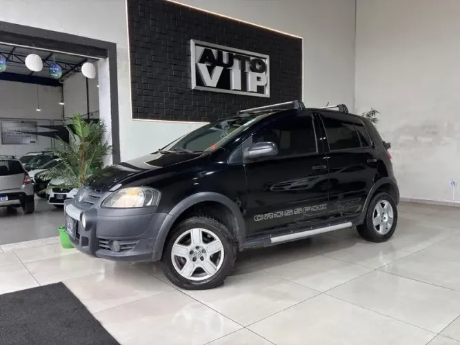 Volkswagen Crossfox 1.6 MI Total Flex 8V 5P 2009