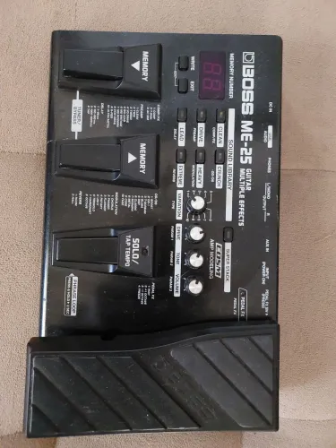 Pedaleira BOSS ME-25 (atualizada)!