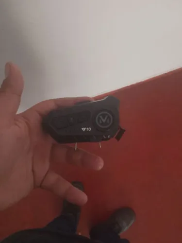 Vendo fone de ouvido para capacete semi novo
