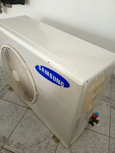 Vende-se ar condicionado