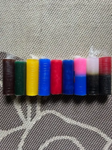 Lote com 50 velas coloridas de 7 dias